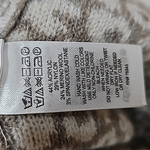 Christian Siriano cream and neutral cheetah print sweater - Picture 4 of 5